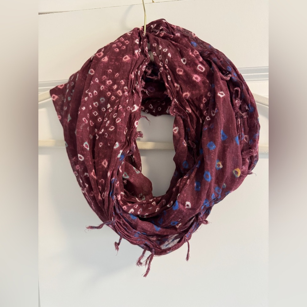 American Eagle Outfitters Burgundy Scarf
